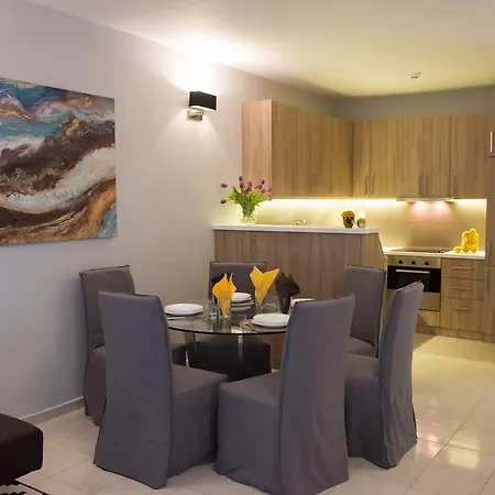 Regalo Apartment *