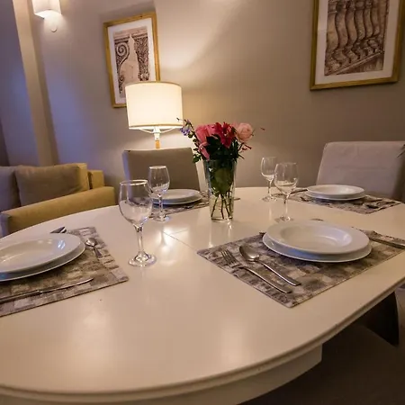 Regalo Apartment
